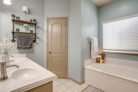 1733 Colorado Drive Burleson TX 76028