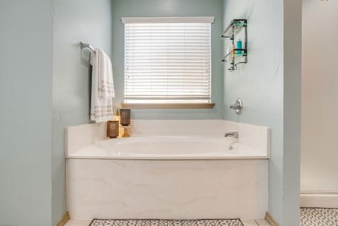 1733 Colorado Drive Burleson TX 76028