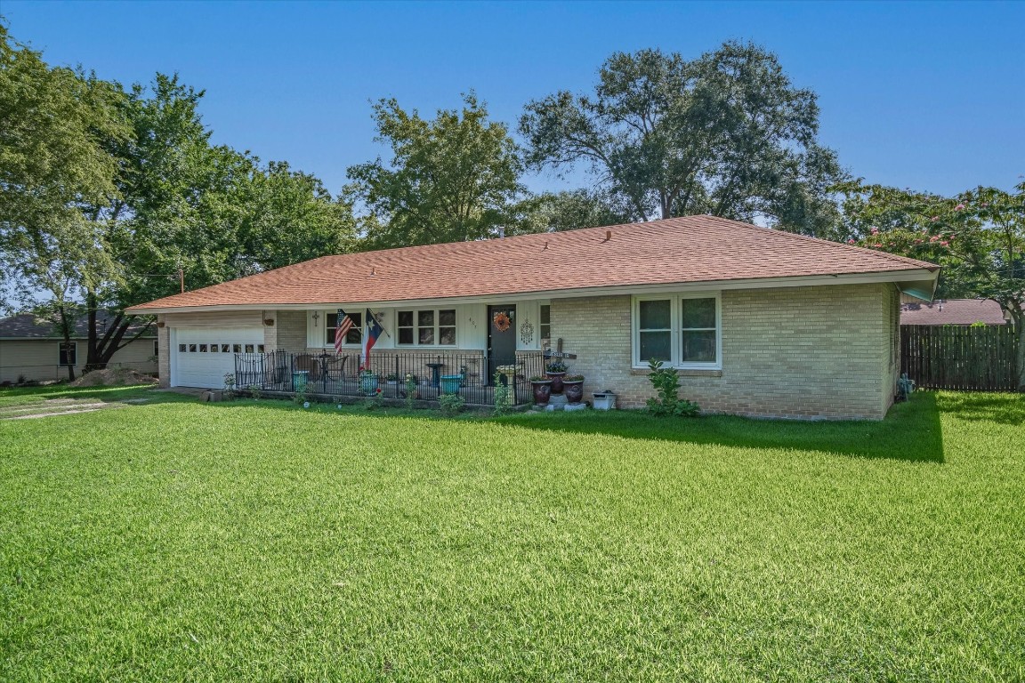 407 S Austin Street Edgewood TX 75117