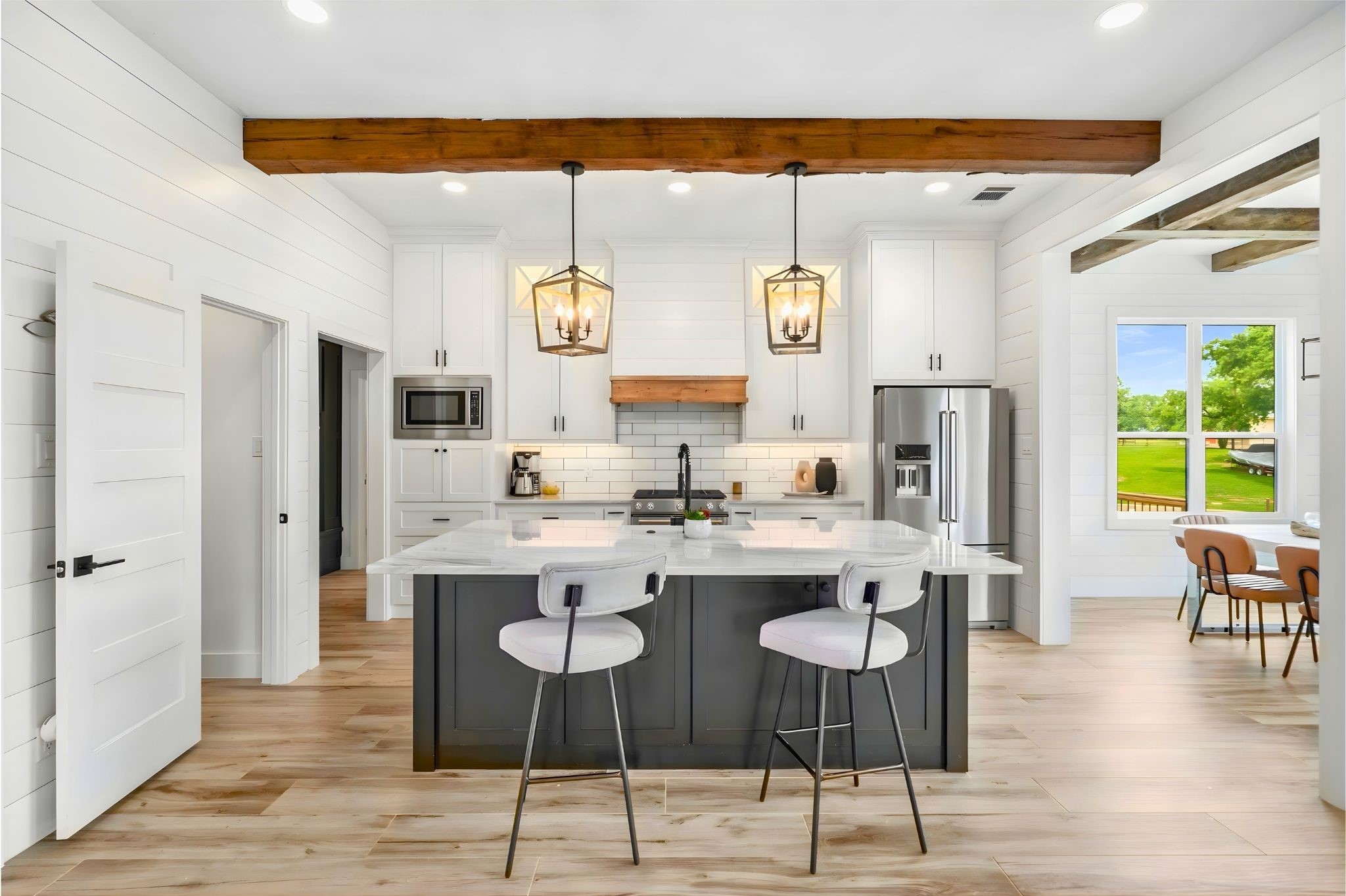 205 Oak Creek Drive Tool TX 75143