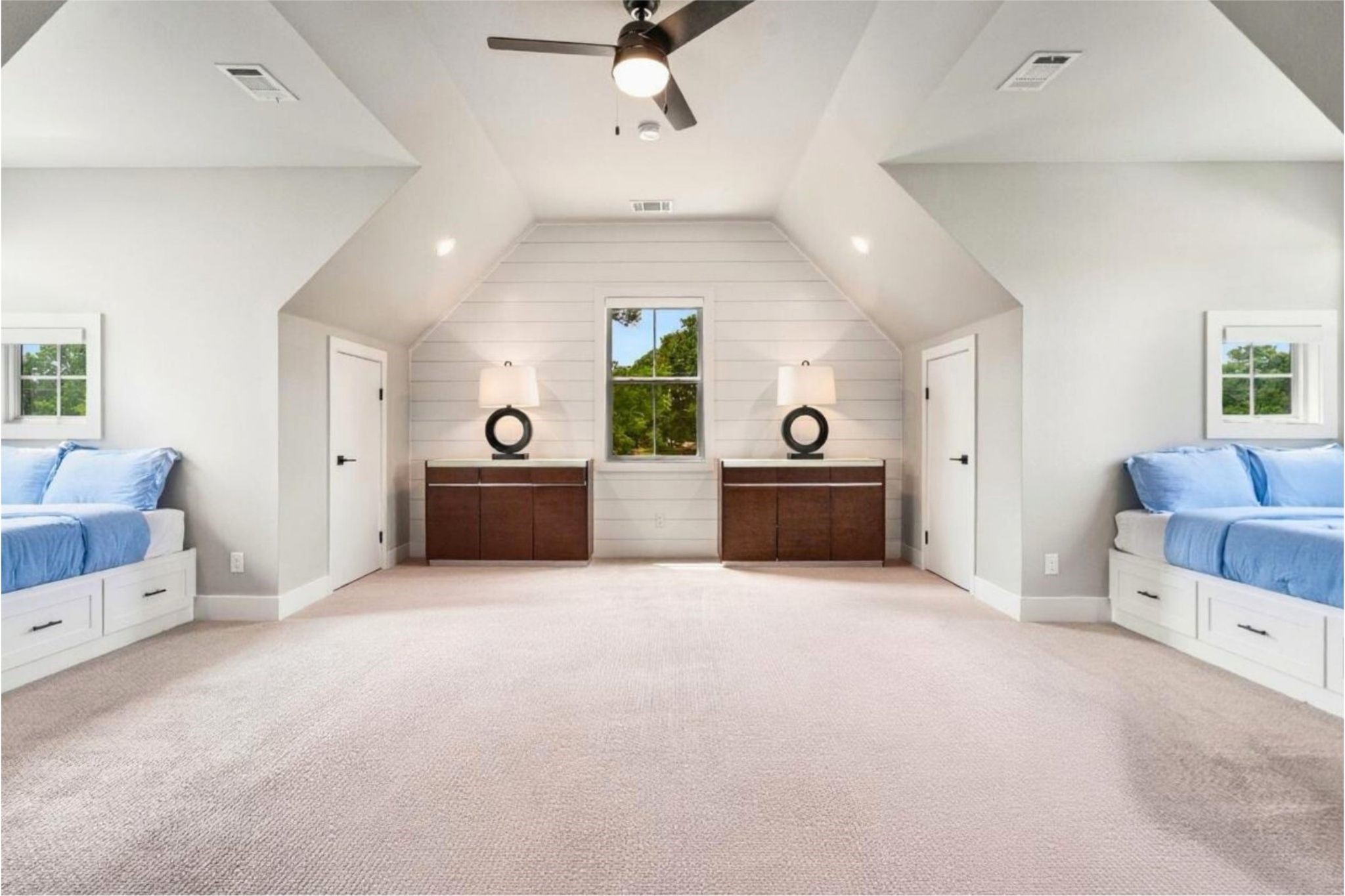 205 Oak Creek Drive Tool TX 75143