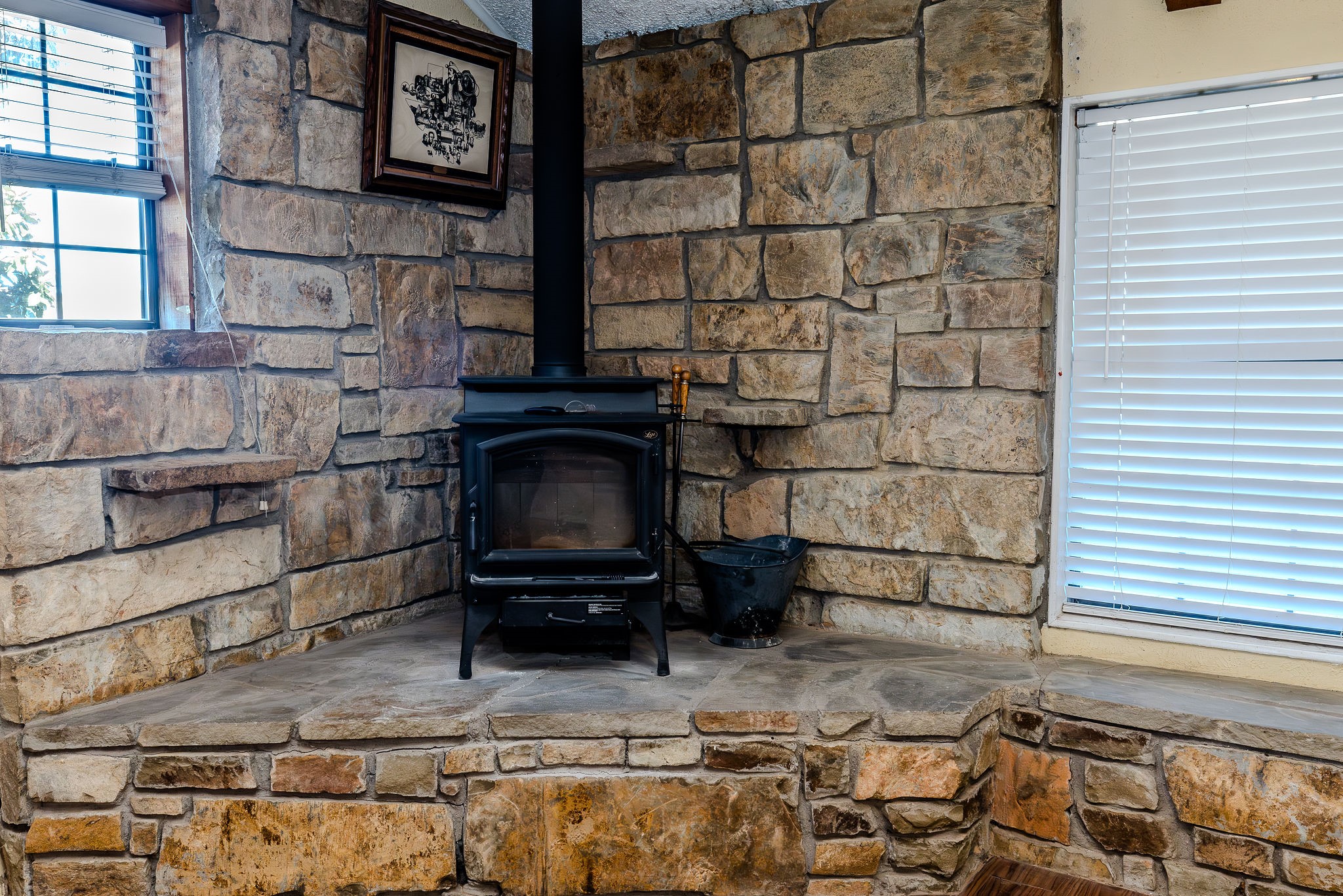 513 Fm 2353 N Possum Kingdom Lake TX 76449