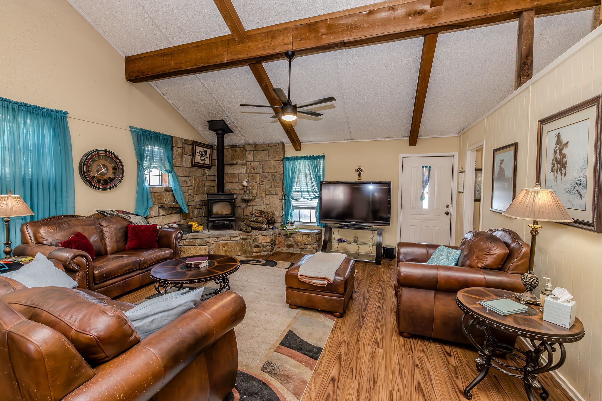 513 Fm 2353 N Possum Kingdom Lake TX 76449