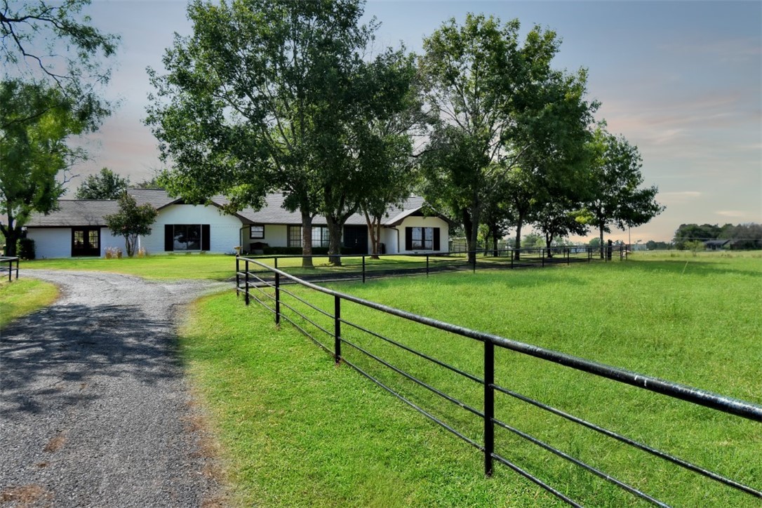 1104 Woodcock Drive Robinson TX 76706