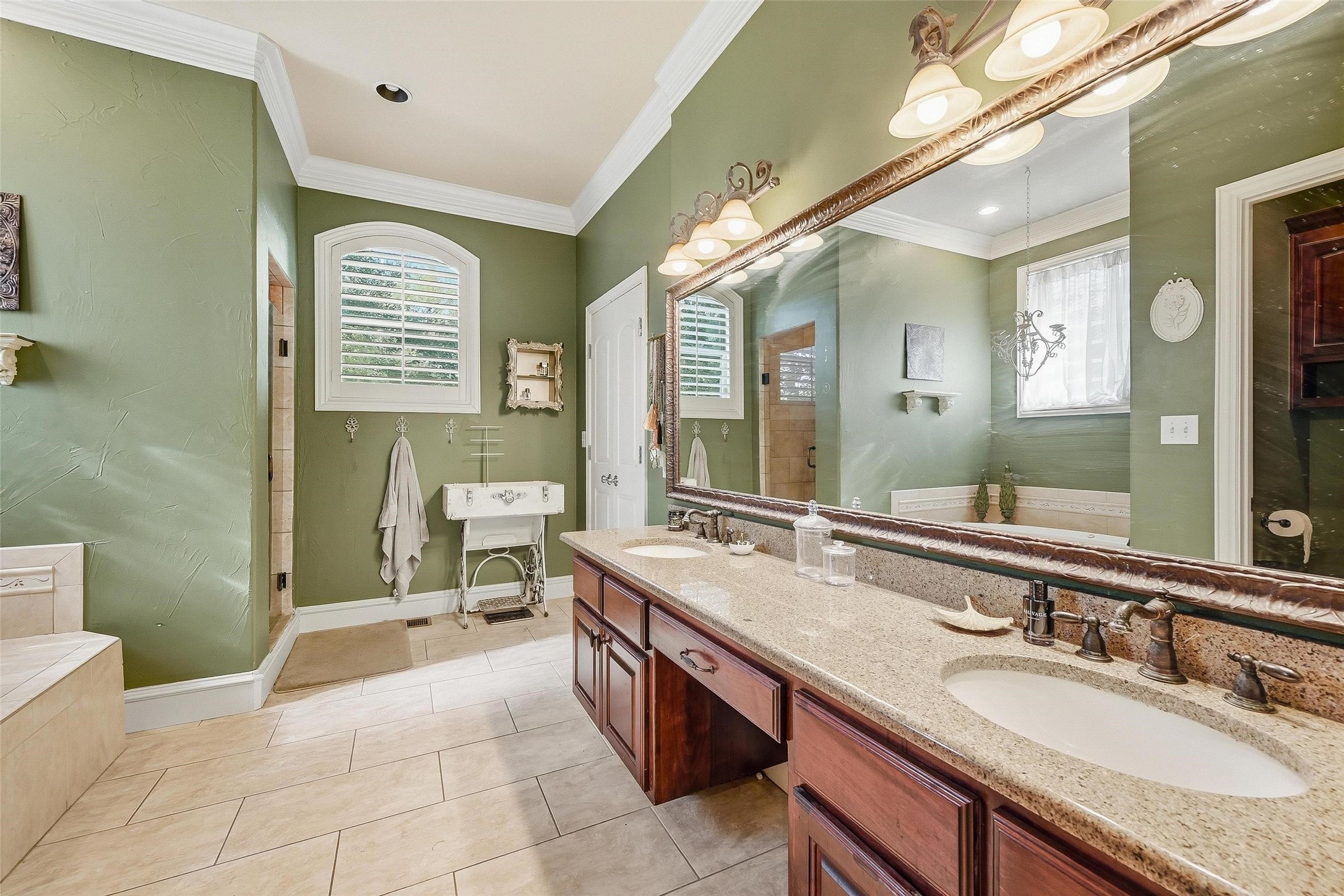 1719 Moreland Drive Sherman TX 75090