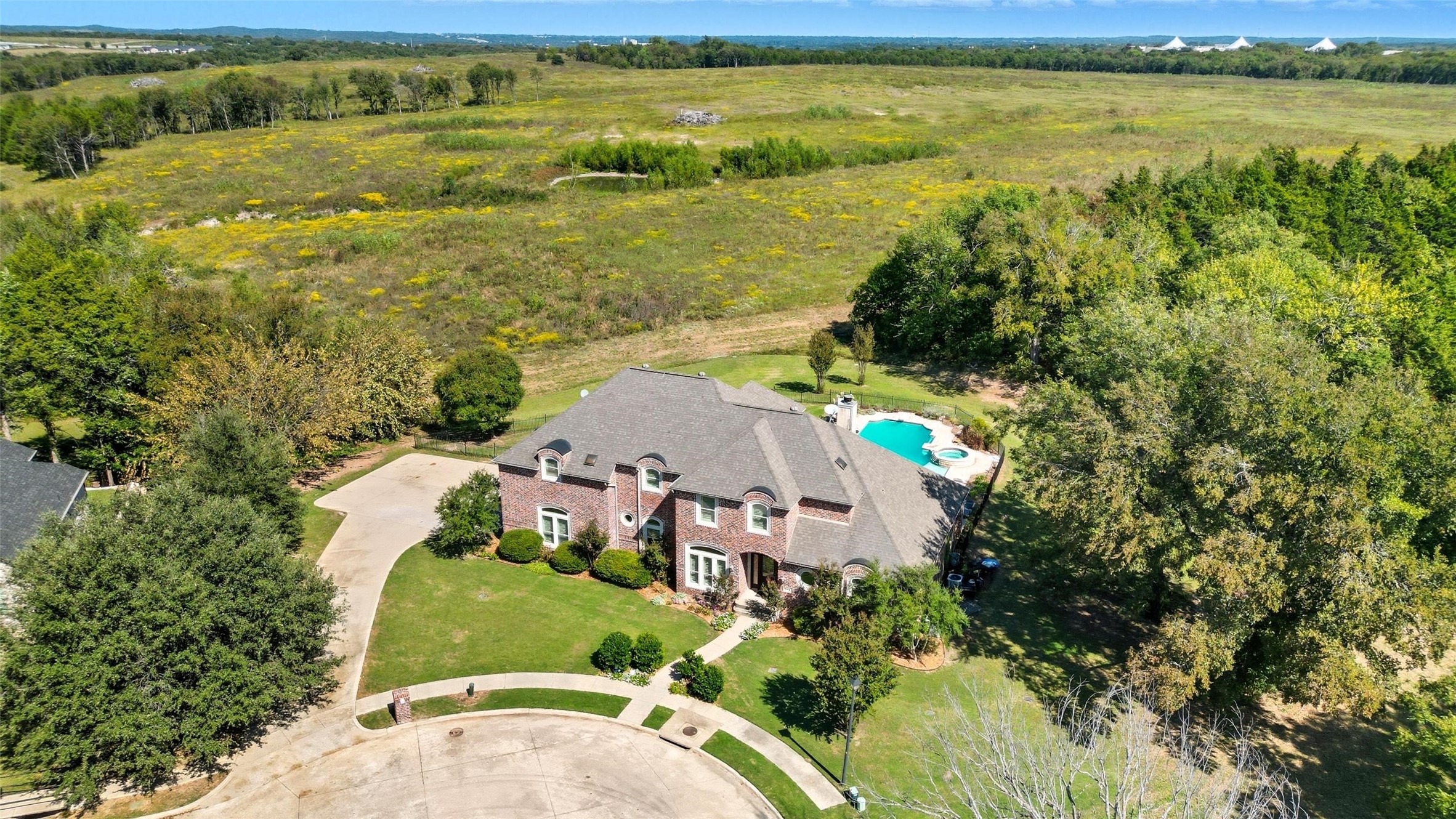 1719 Moreland Drive Sherman TX 75090