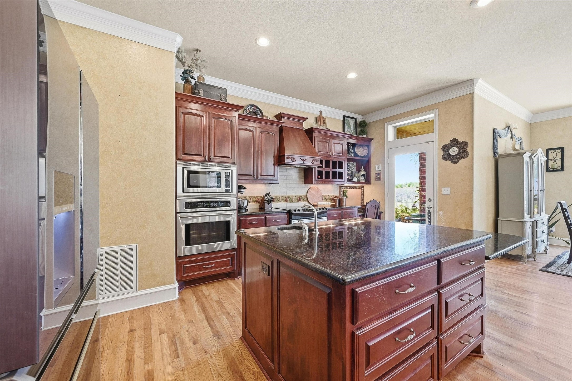 1719 Moreland Drive Sherman TX 75090