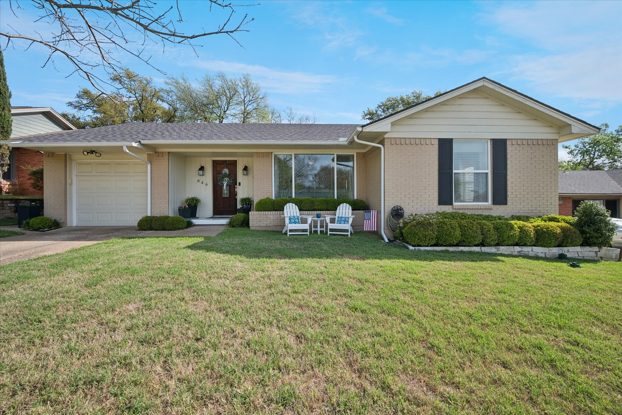 846 Peavy Road Dallas TX 75218