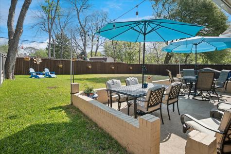 846 Peavy Road Dallas TX 75218
