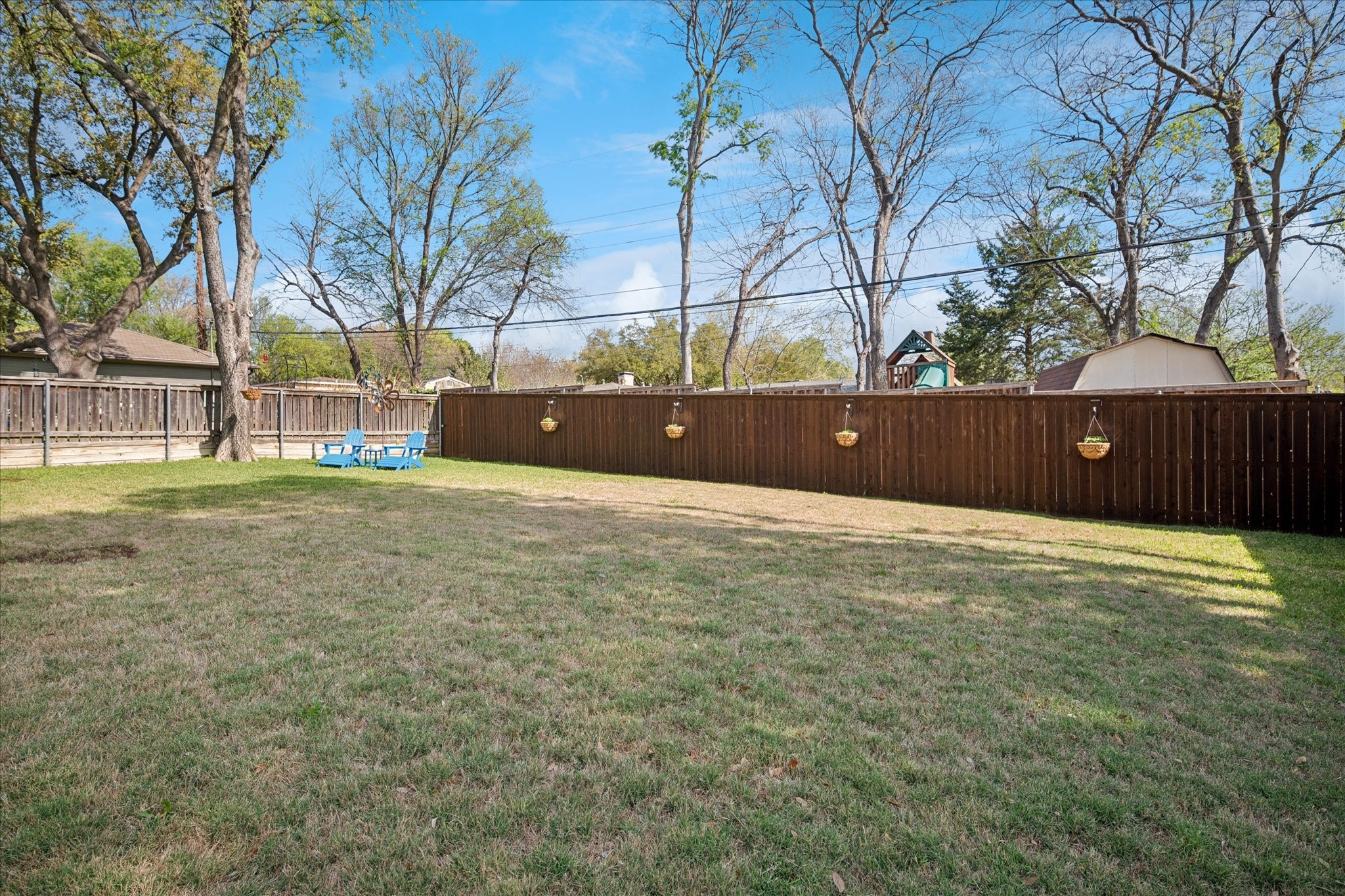 846 Peavy Road Dallas TX 75218