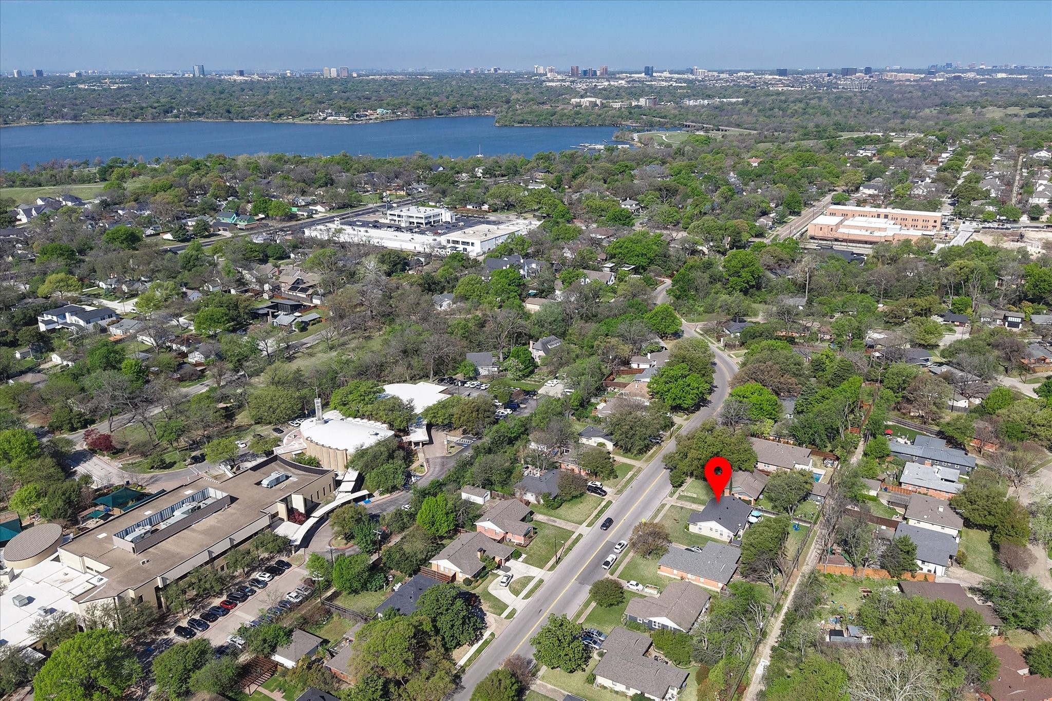 846 Peavy Road Dallas TX 75218