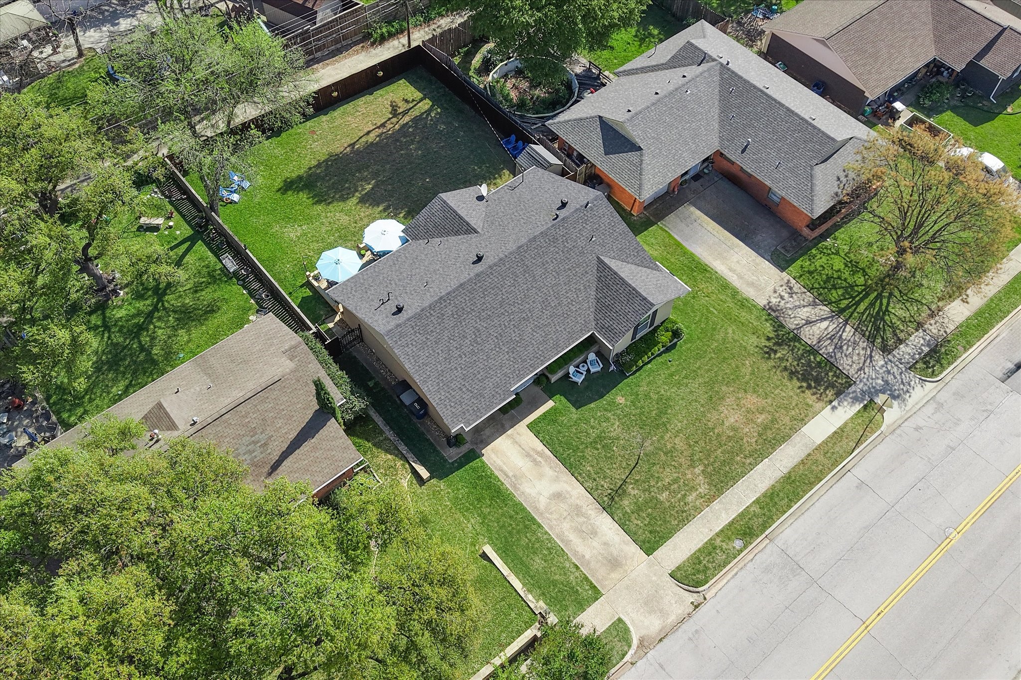 846 Peavy Road Dallas TX 75218