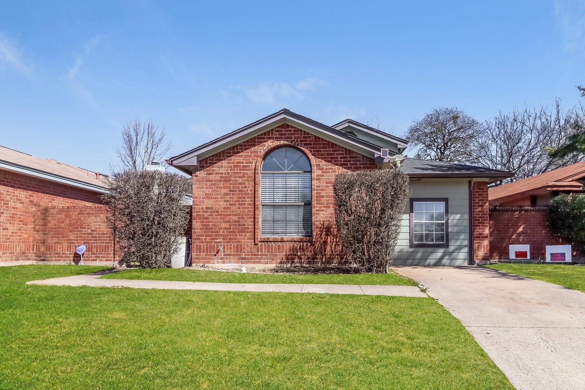 4713 Poppy Drive E Fort Worth TX 76137
