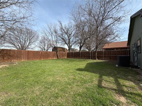 4713 Poppy Drive E Fort Worth TX 76137