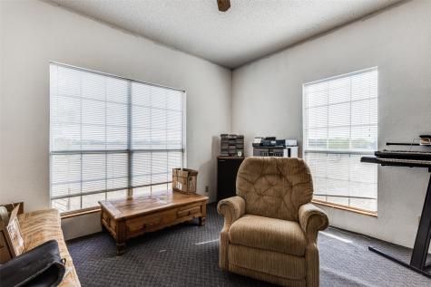18025 N County Road 4052 Kemp TX 75143
