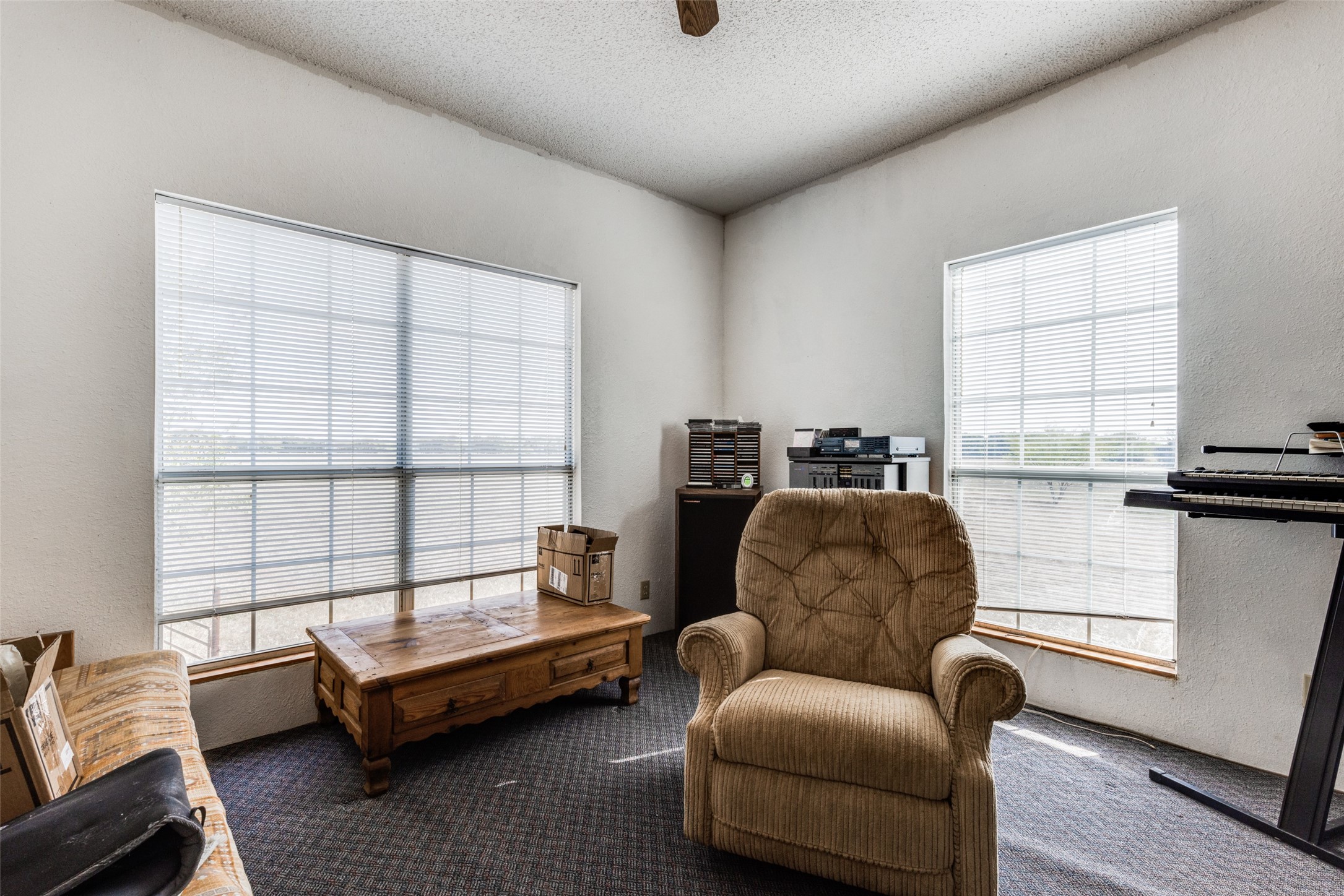 18025 N County Road 4052 Kemp TX 75143