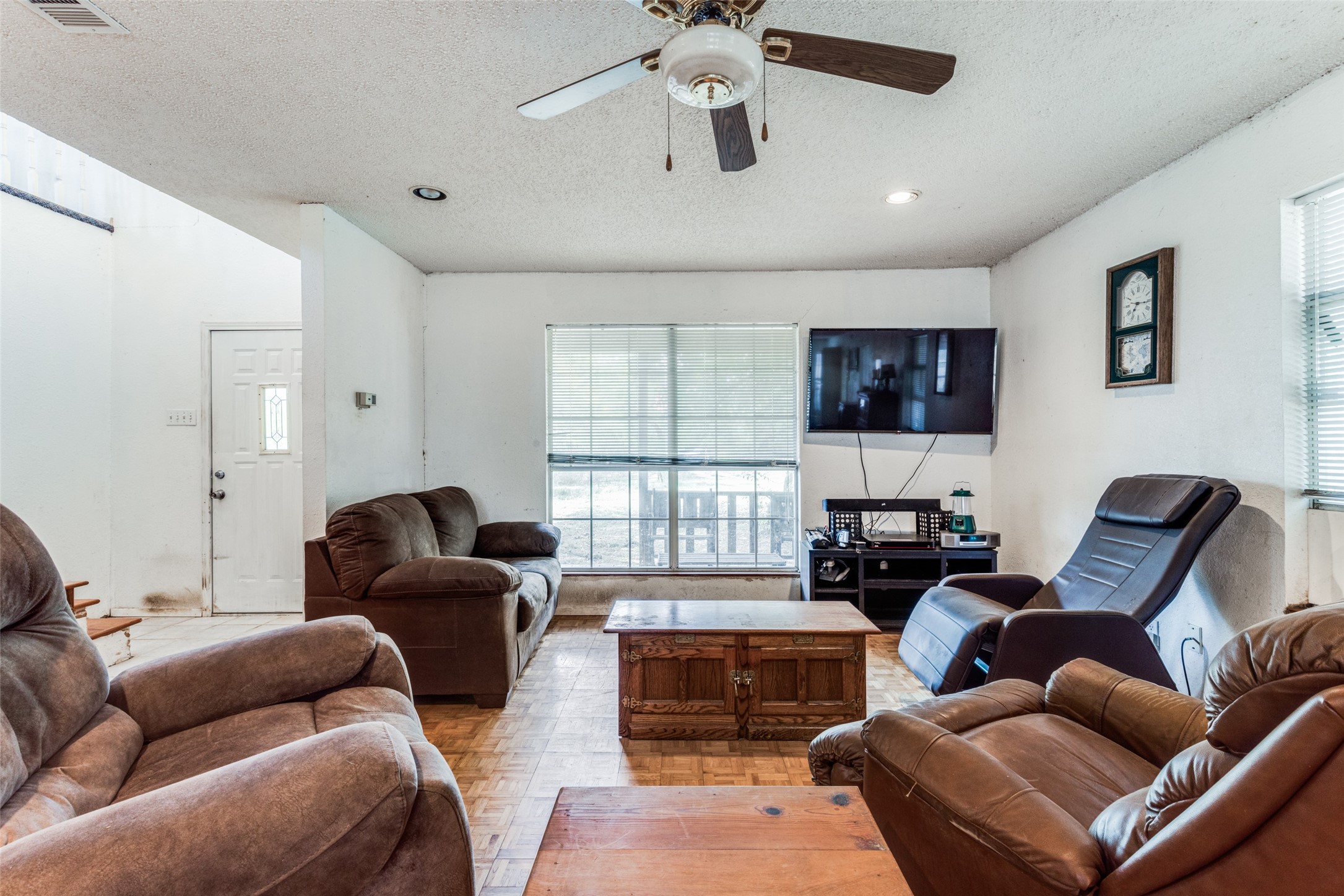 18025 N County Road 4052 Kemp TX 75143