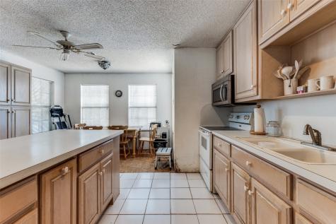 18025 N County Road 4052 Kemp TX 75143