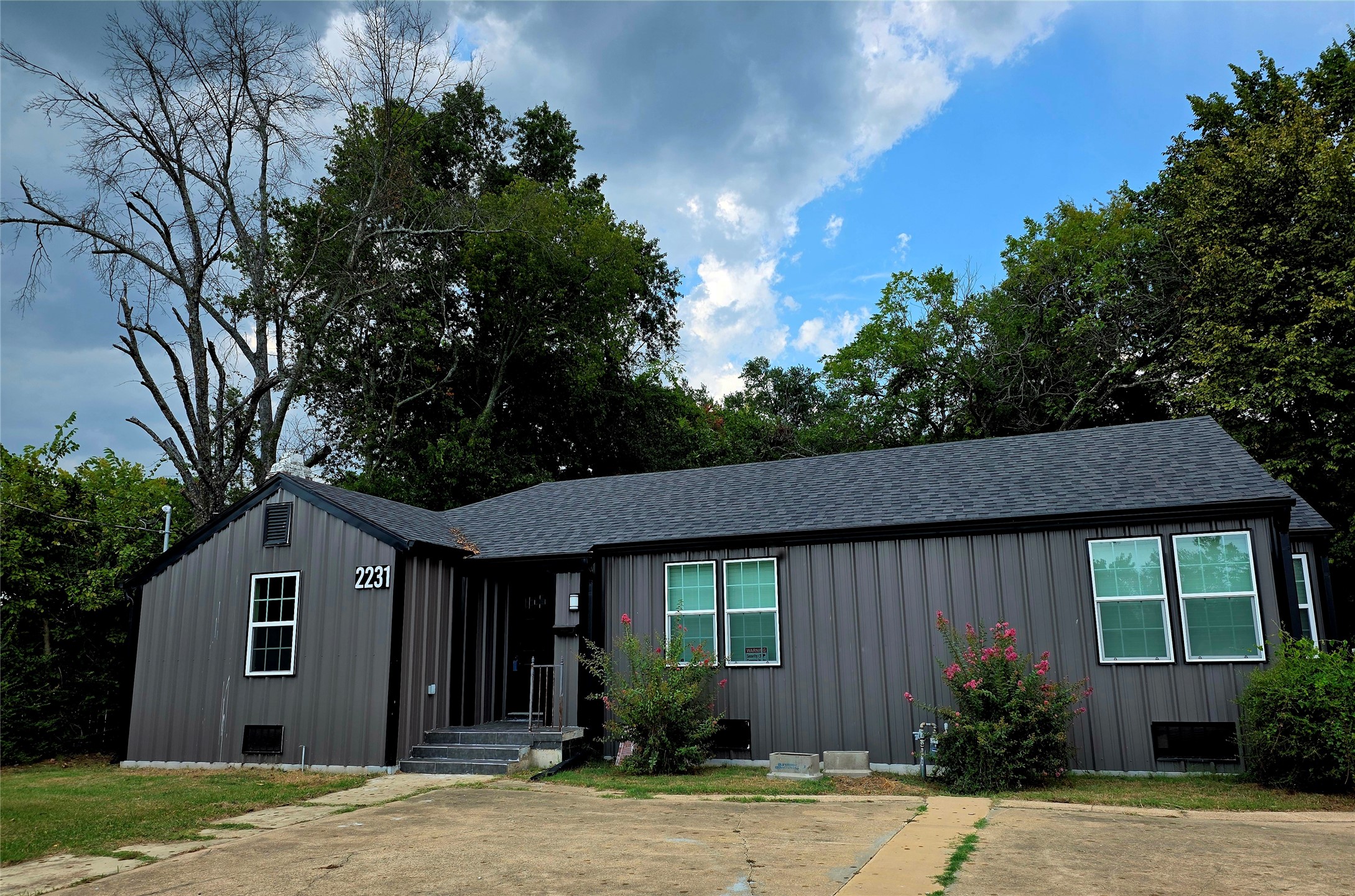 2231 Clarksville Street Paris TX 75460