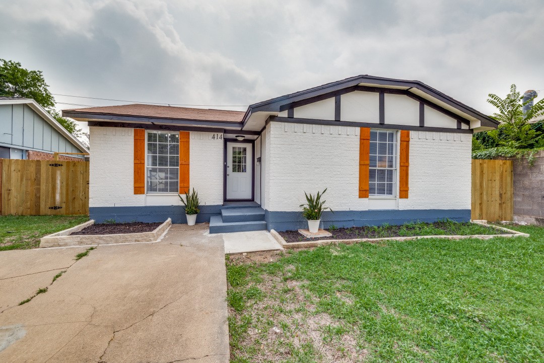 414 NW 18th Street Grand Prairie TX 75050