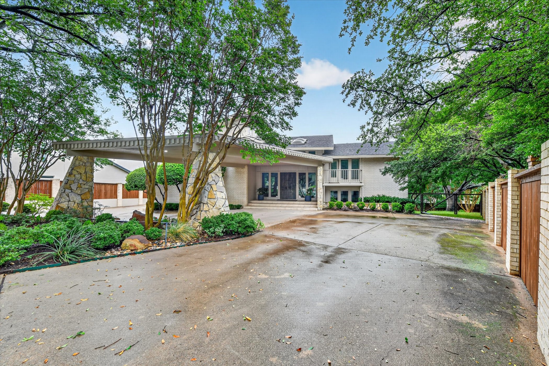 4 Lombardy Court Benbrook TX 76132