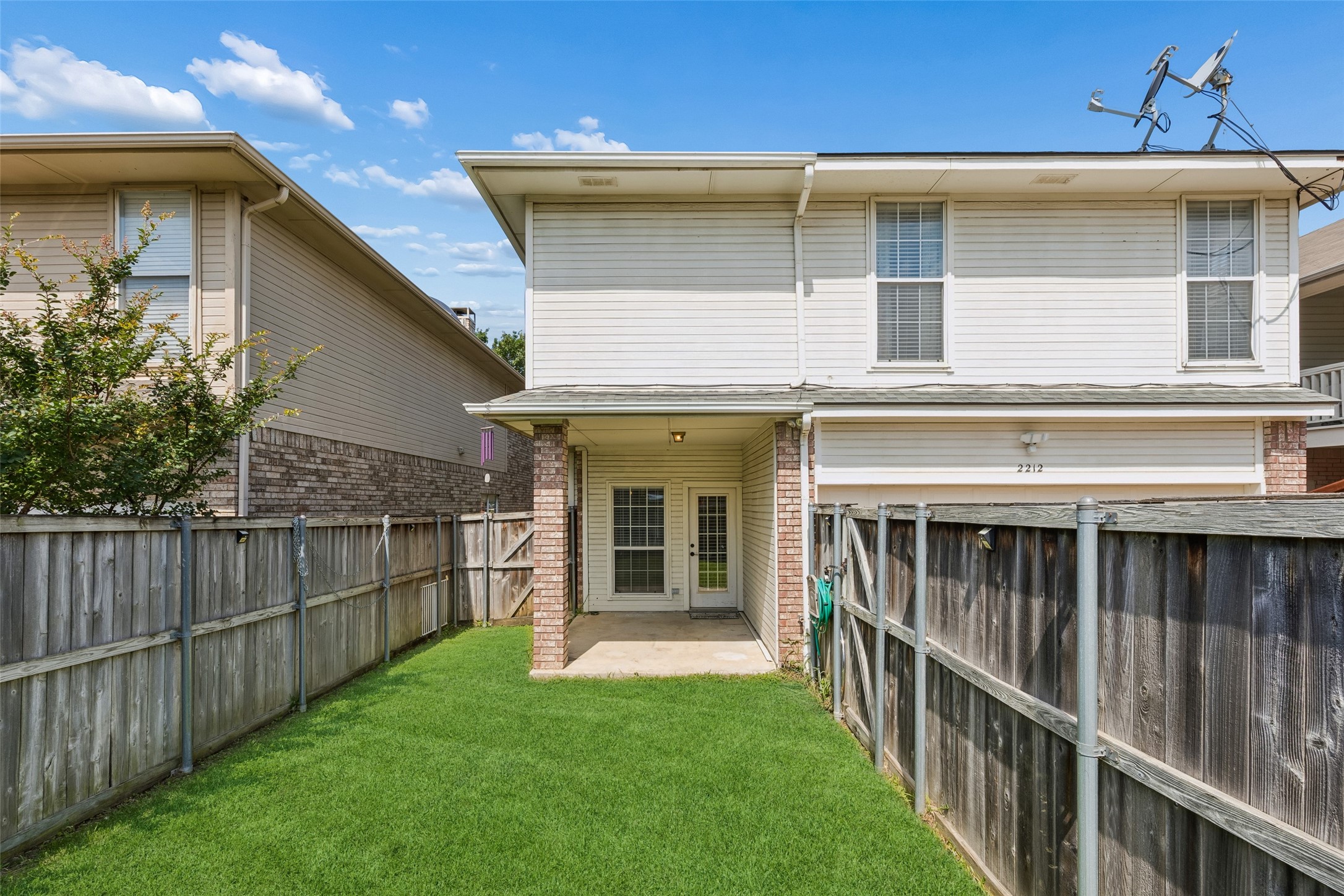 2212 Meadowstone Drive Carrollton TX 75006