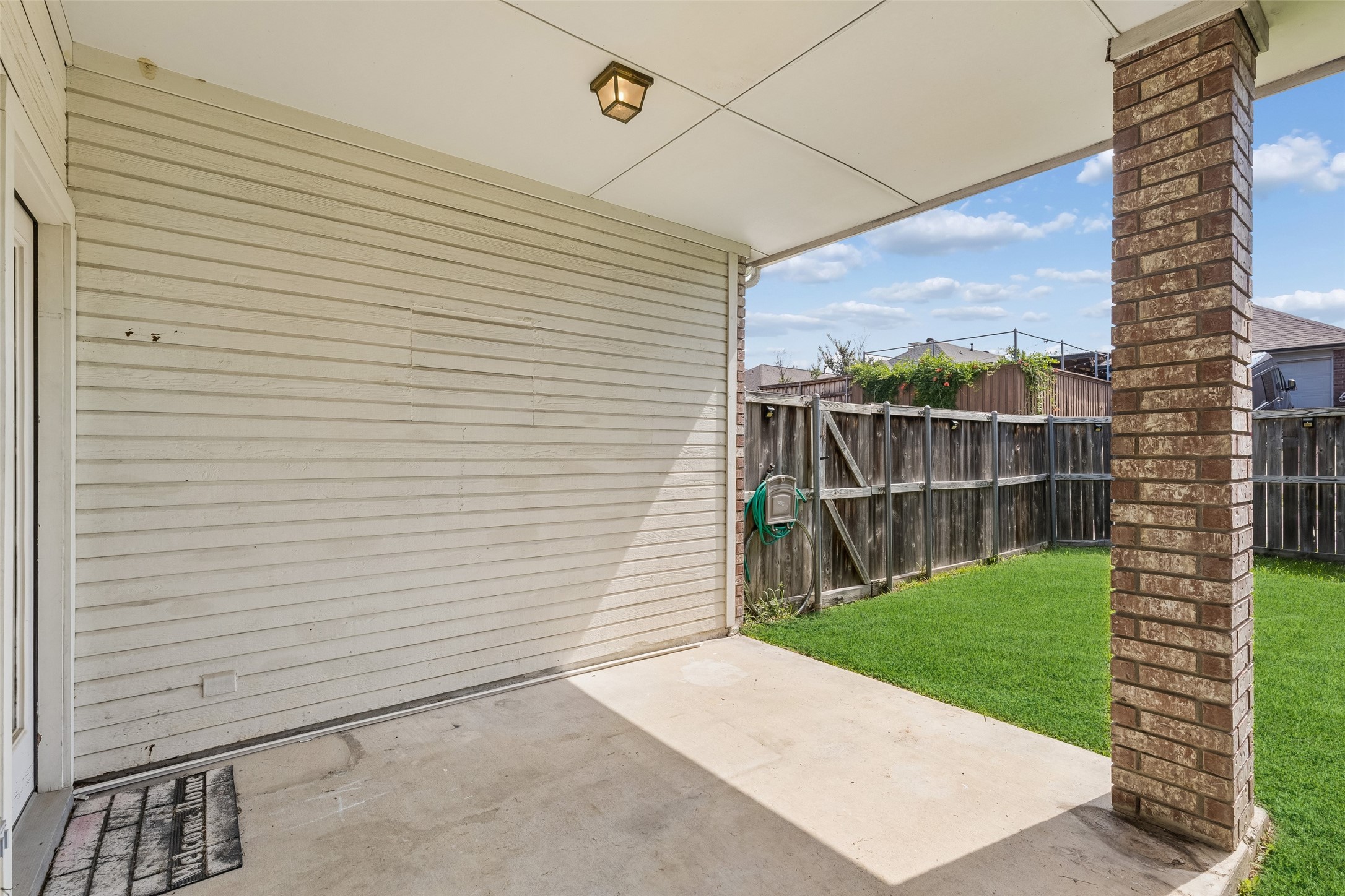 2212 Meadowstone Drive Carrollton TX 75006