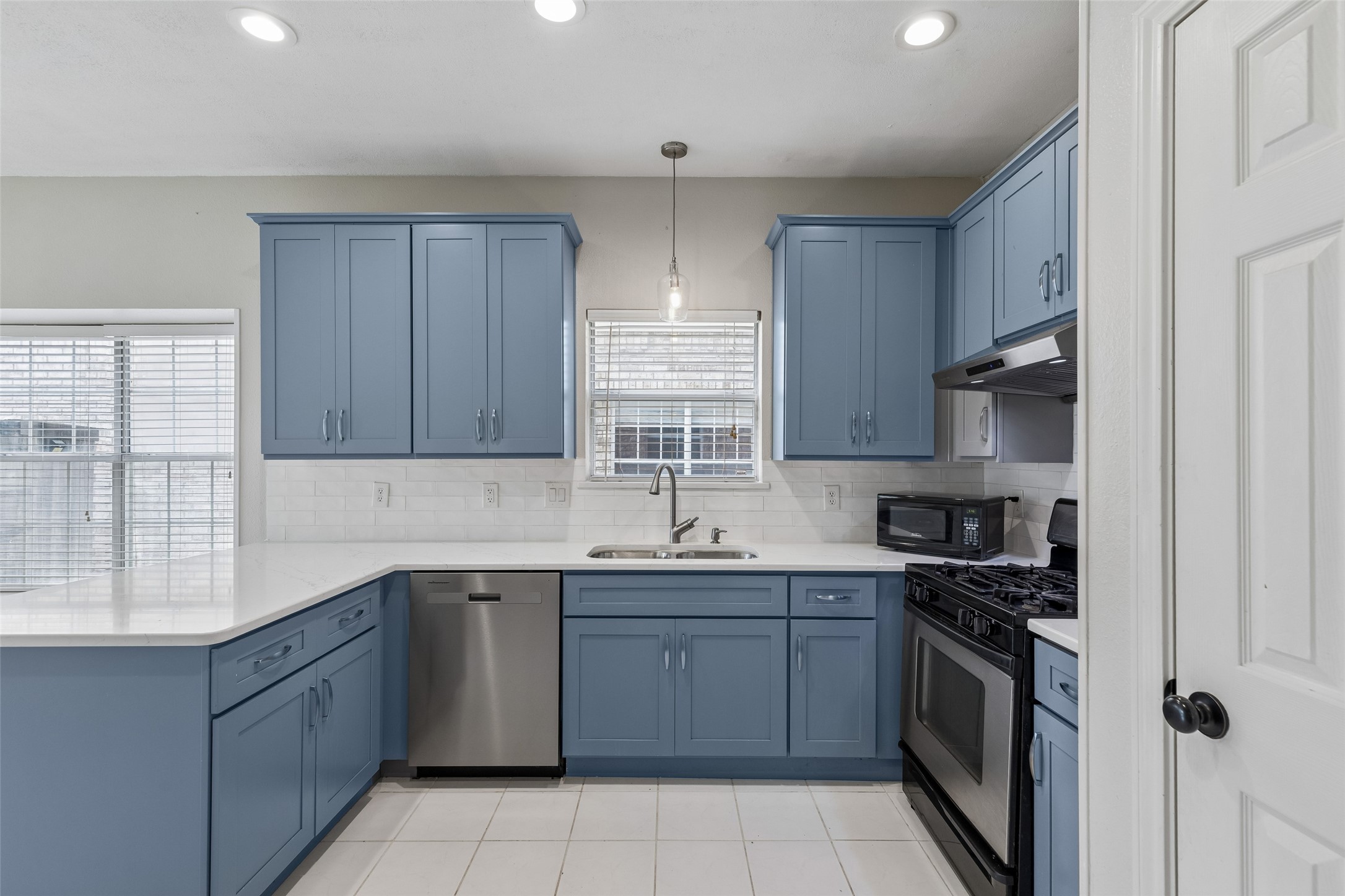 2212 Meadowstone Drive Carrollton TX 75006