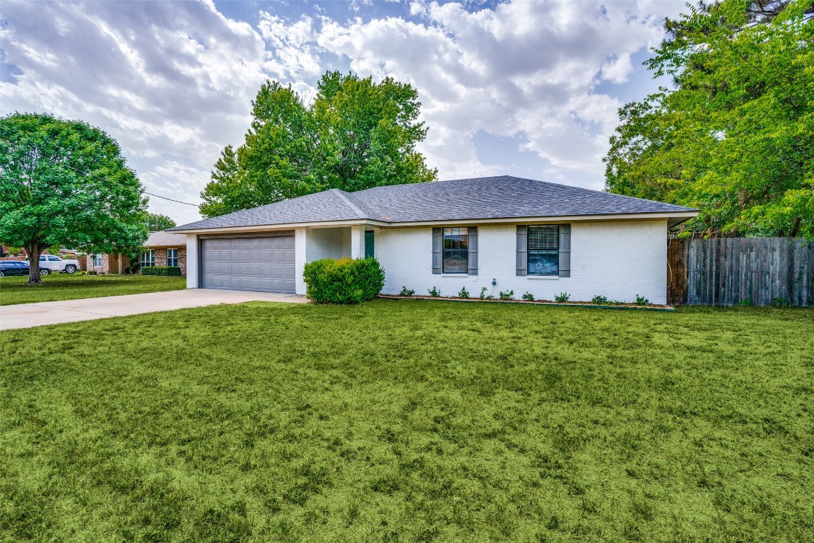 1201 4th Street Granbury TX 76048
