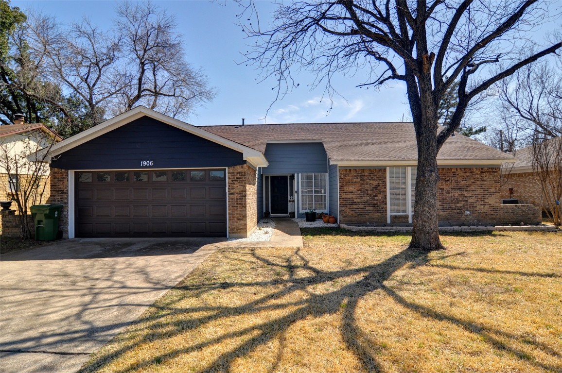 1906 Leighton Drive Arlington TX 76015