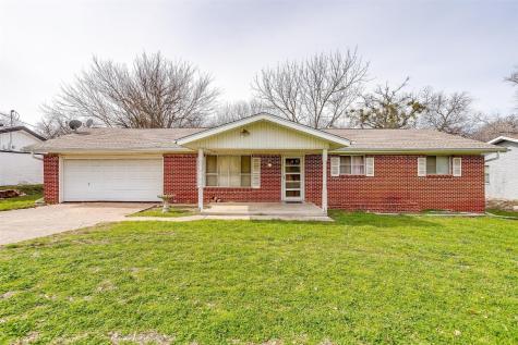 207 Case Street Weatherford TX 76086