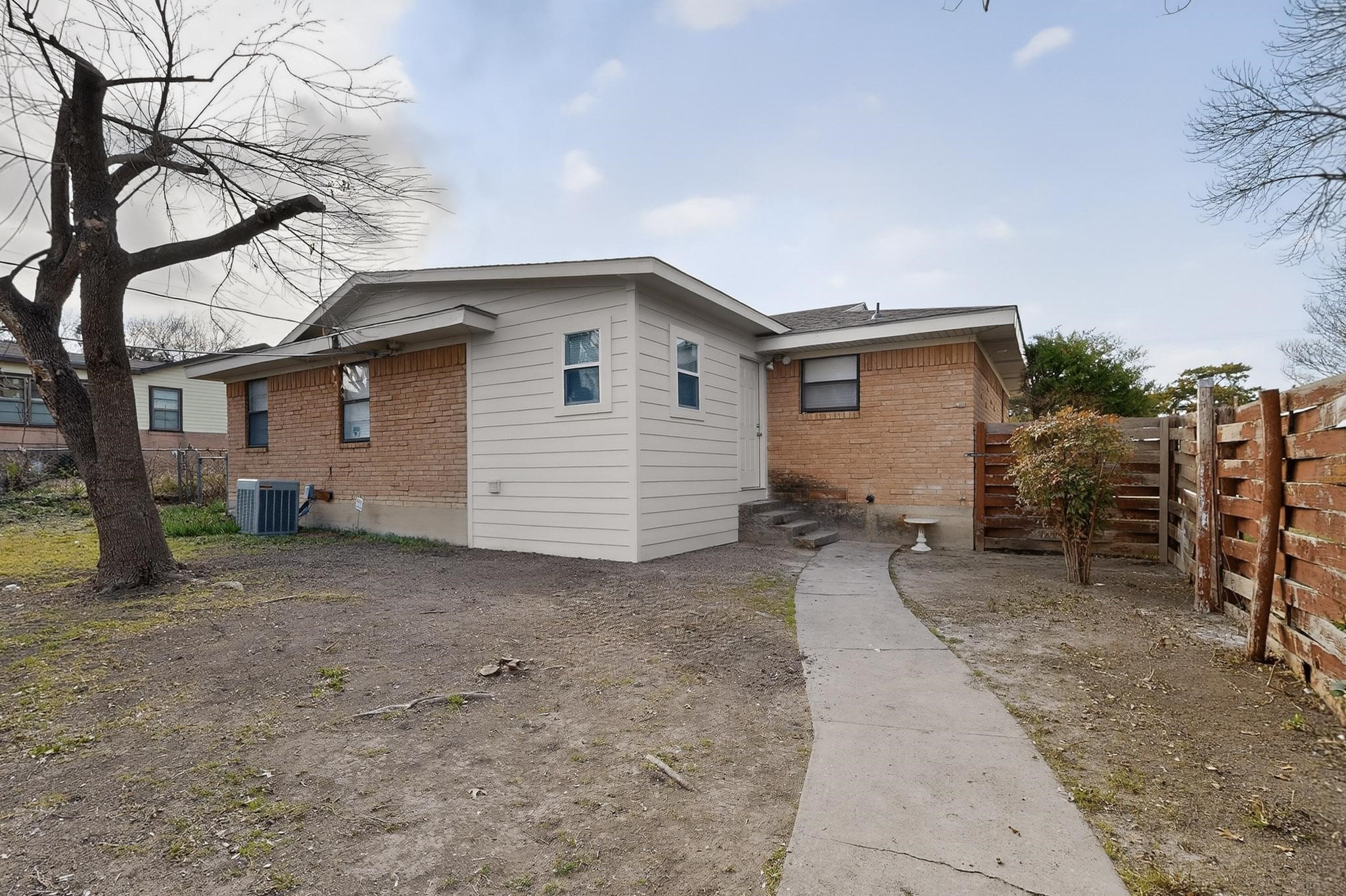 5606 S Marsalis Avenue Dallas TX 75241