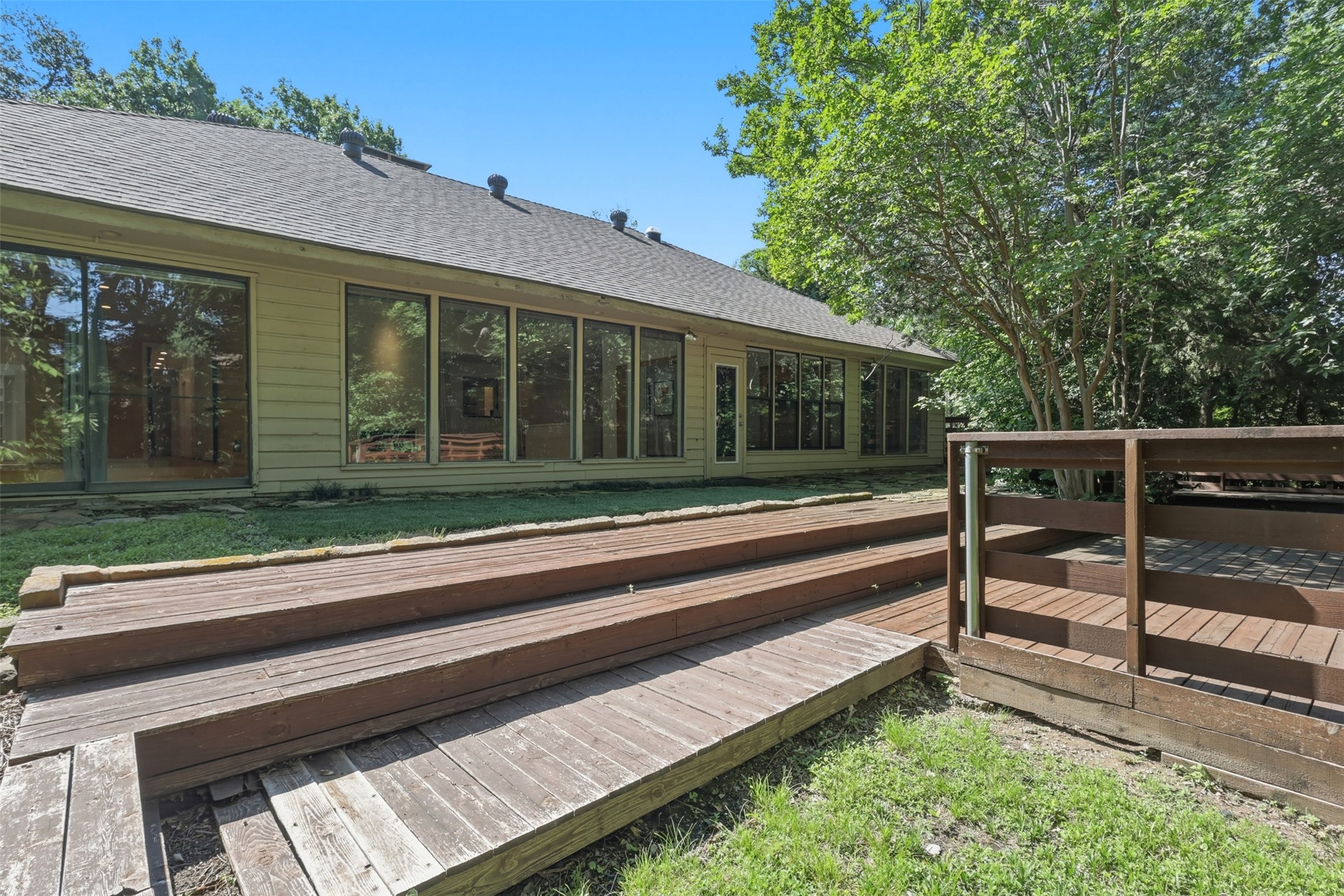 7211 Valley View Place Dallas TX 75240