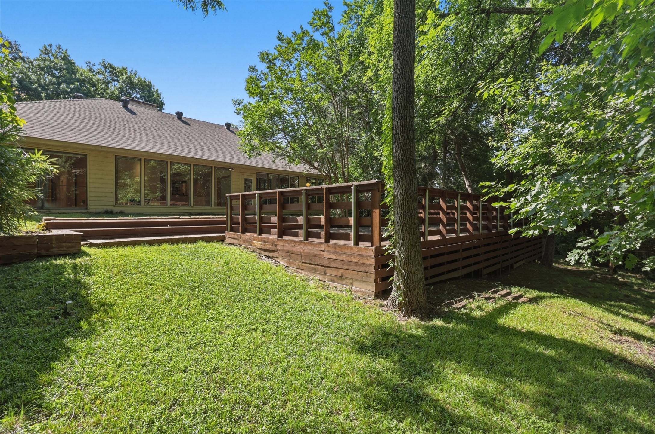 7211 Valley View Place Dallas TX 75240