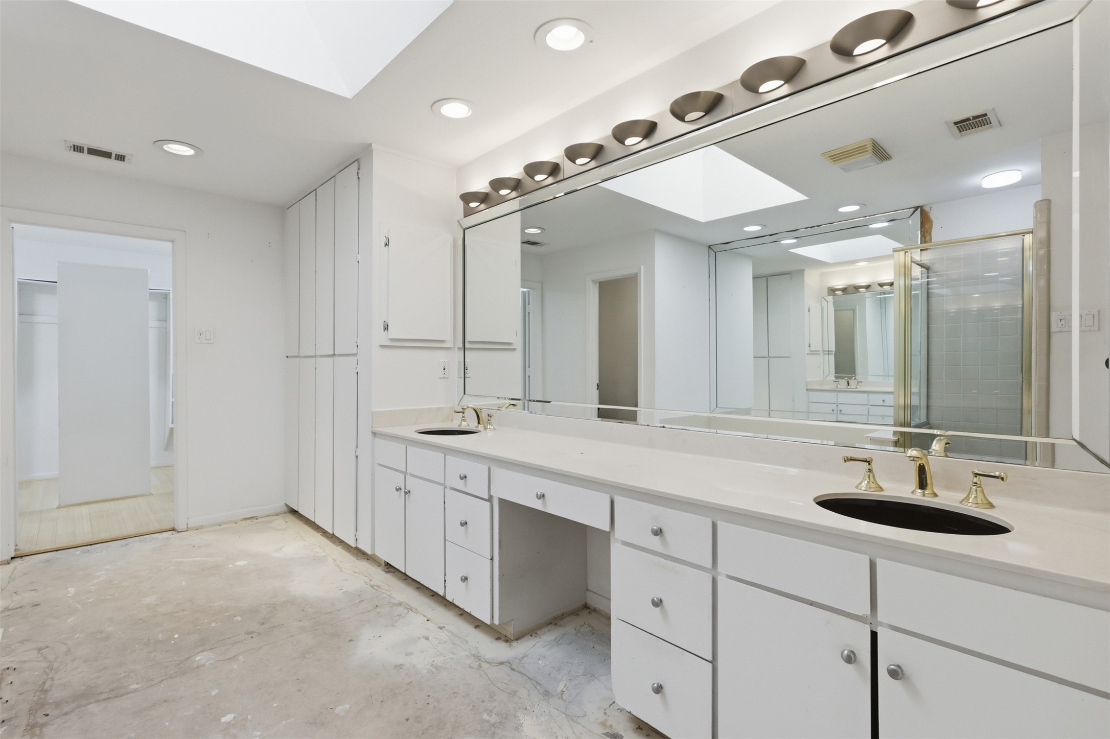 7211 Valley View Place Dallas TX 75240