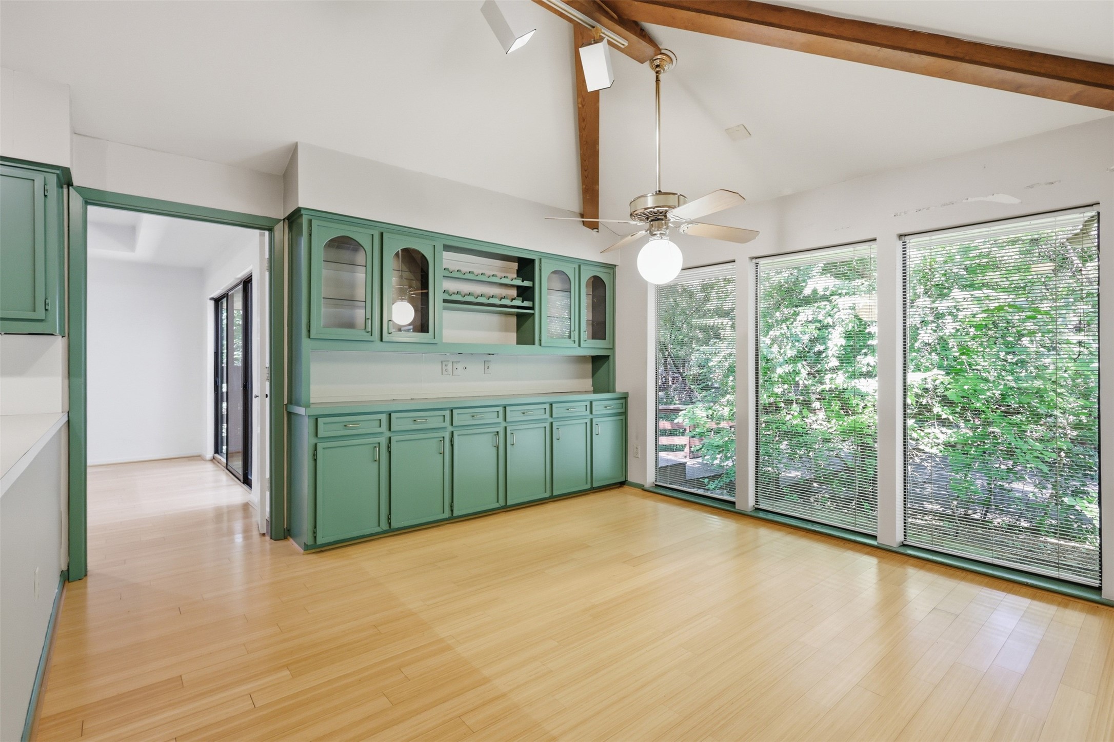 7211 Valley View Place Dallas TX 75240