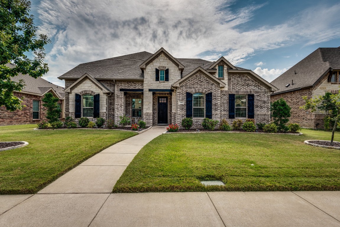 136 Cool Brook Drive Red Oak TX 75154