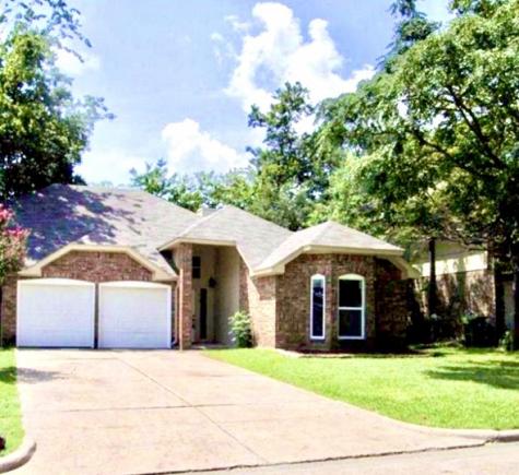 818 Ashmount Lane Arlington TX 76017