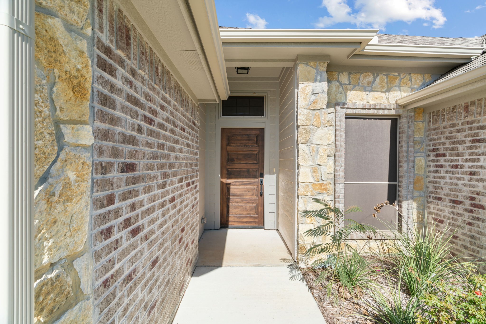 949 Avagail Avenue Springtown TX 76082