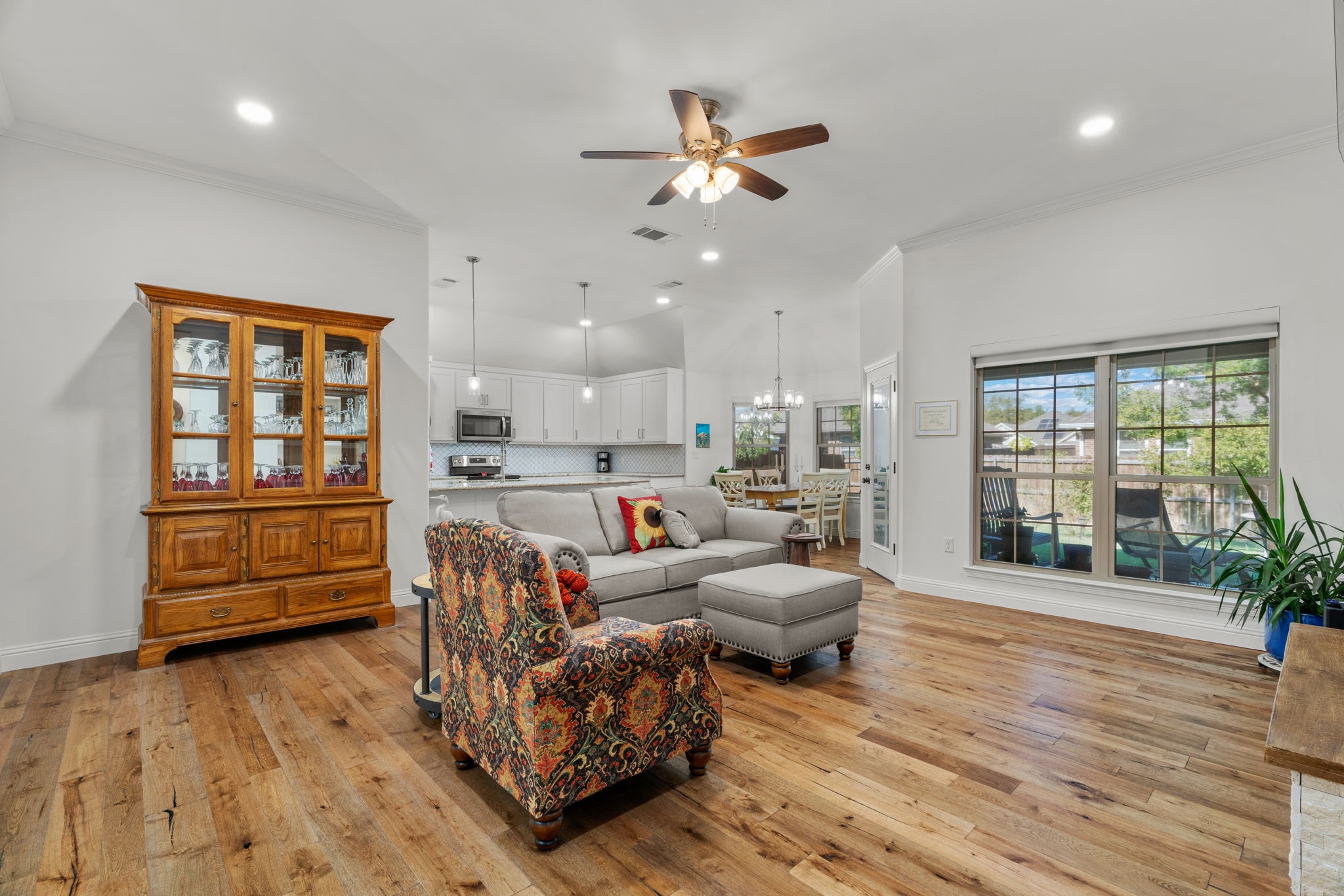 949 Avagail Avenue Springtown TX 76082