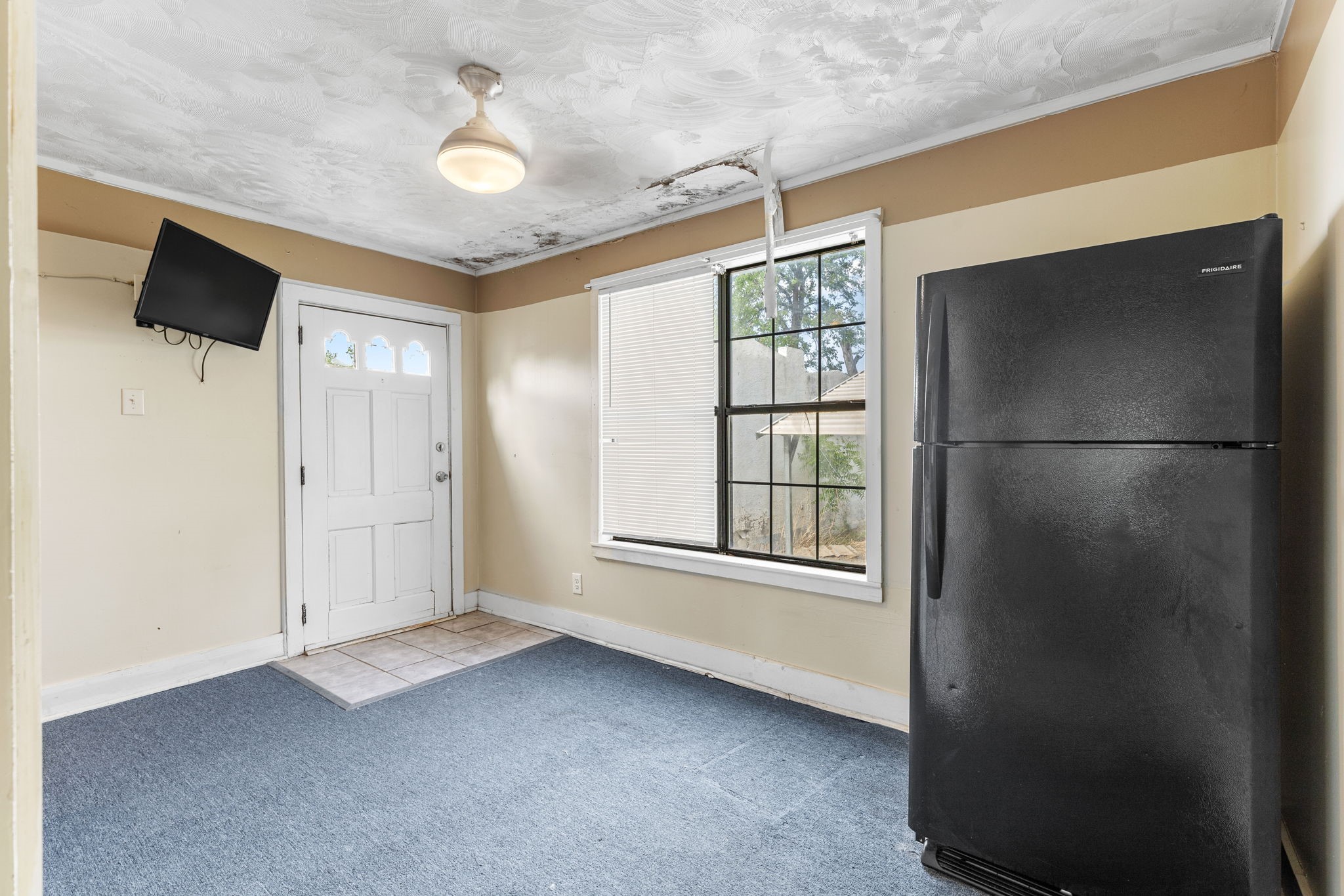 707 N River Street Seymour TX 76380