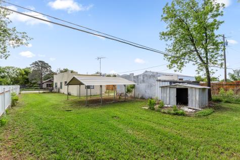 707 N River Street Seymour TX 76380