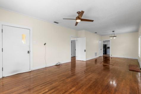 707 N River Street Seymour TX 76380