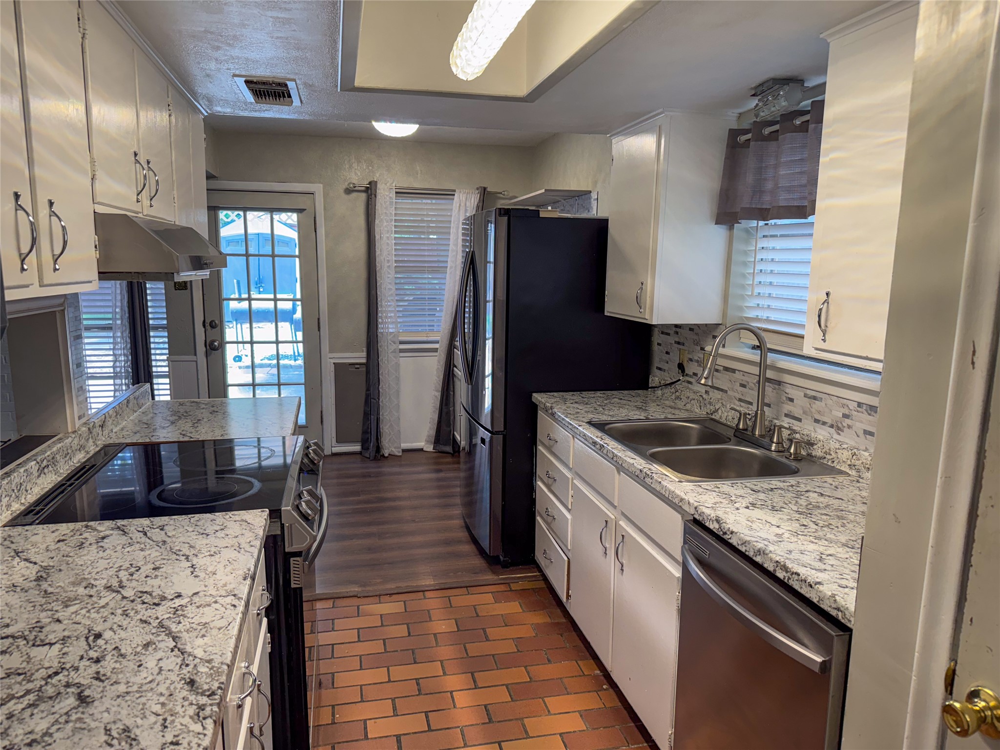 1213 Idlewood Drive Sherman TX 75092