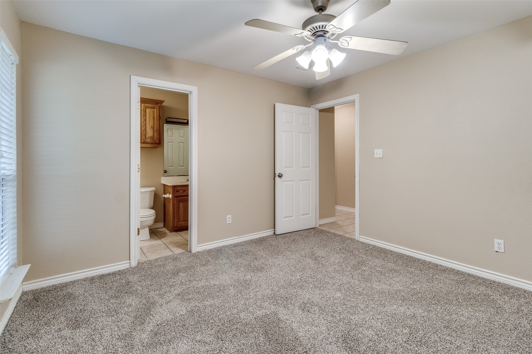 454 E Fulton Street Van Alstyne TX 75495
