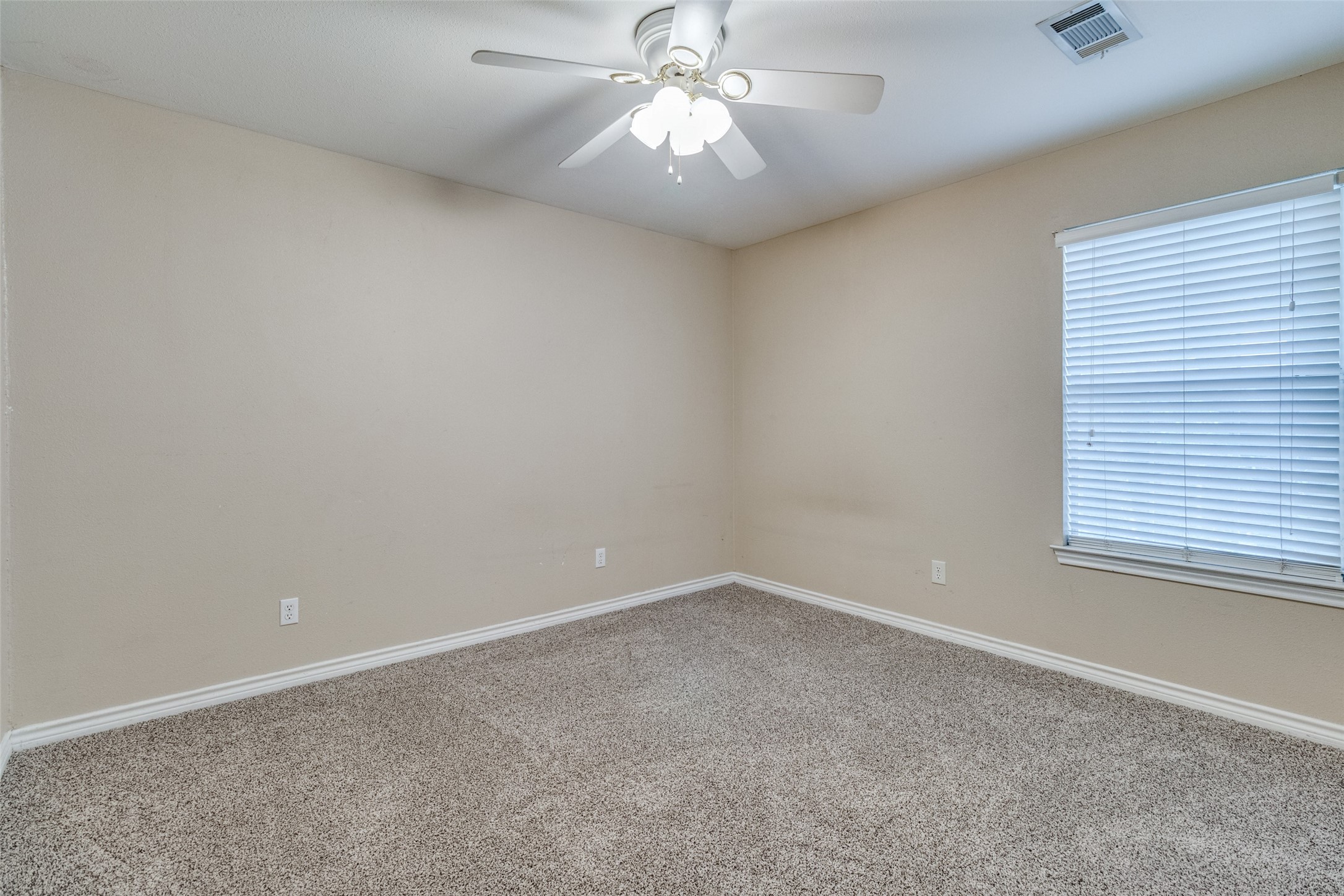 454 E Fulton Street Van Alstyne TX 75495