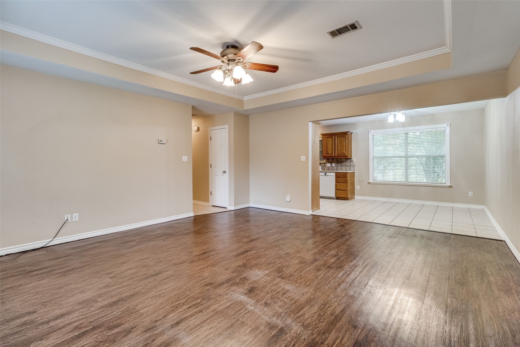 454 E Fulton Street Van Alstyne TX 75495