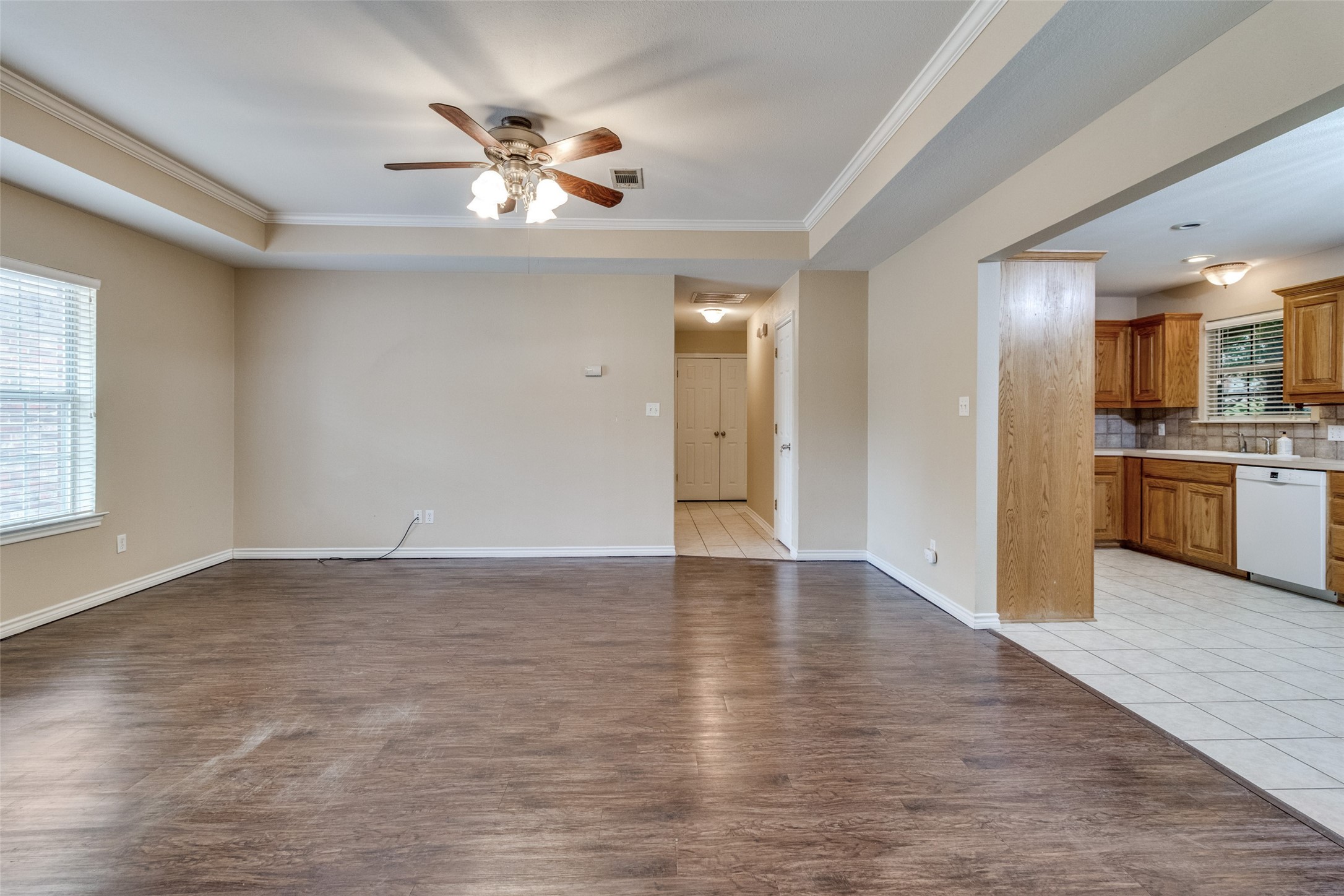 454 E Fulton Street Van Alstyne TX 75495