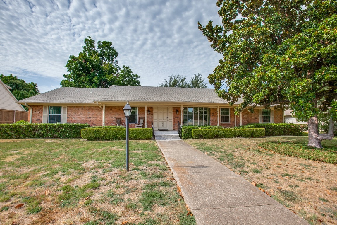 7624 Roundrock Road Dallas TX 75248