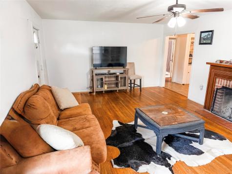 1136 W Long Street Stephenville TX 76401